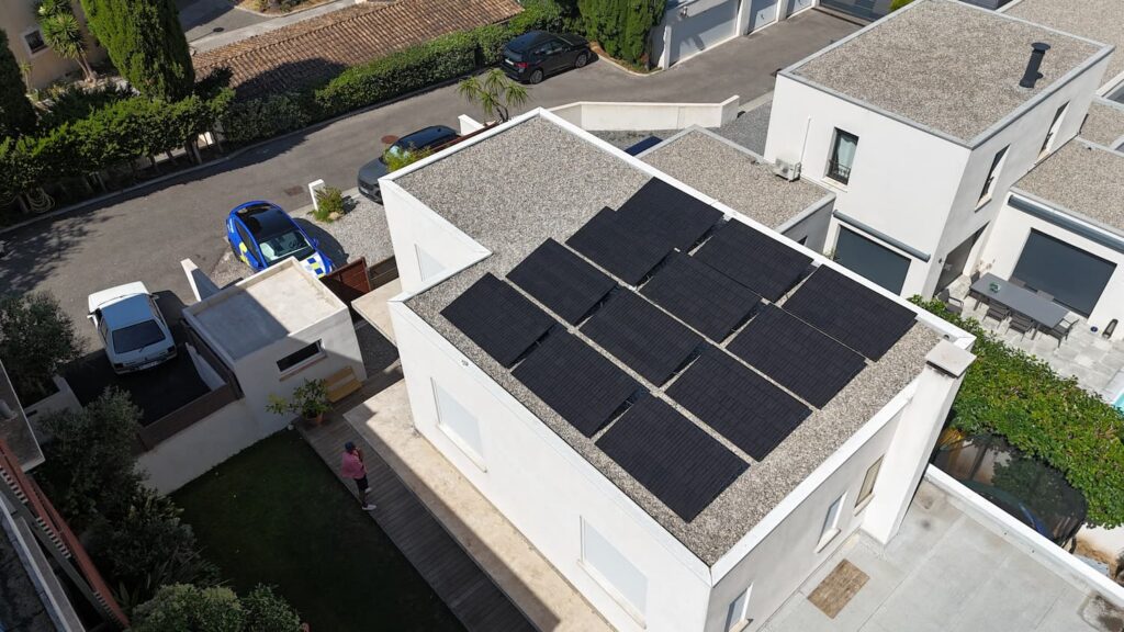 installation photovoltaique carqueiranne var